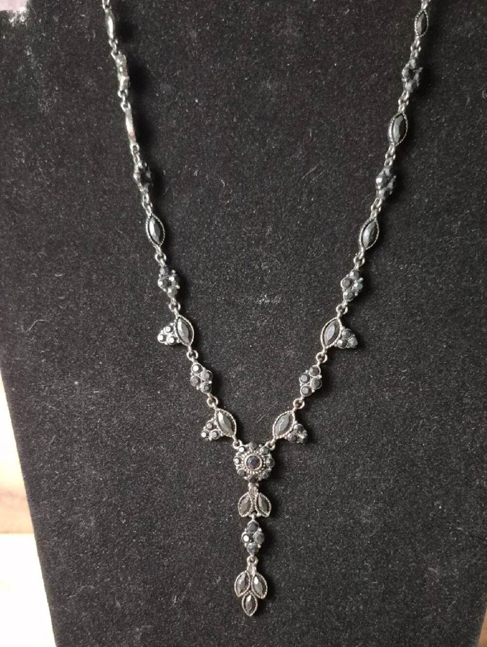 Source Unknown Black Beaded Drop Necklace with Matching Ring and Earrings